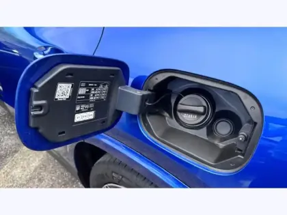 Photo 18 Mercedes GLA 250 e Hybrid EQ AMG Line