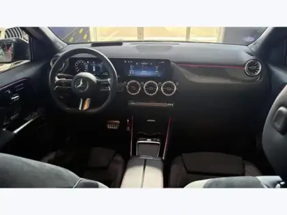 Photo 10 Mercedes GLA 250 e Hybrid EQ AMG Line