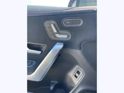 Photo 11 Mercedes CLA  250 e Hybrid EQ Shooting B