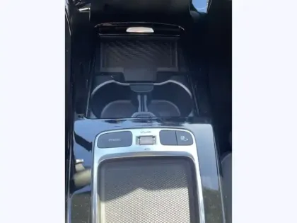 Photo 16 Mercedes CLA  250 e Hybrid EQ Shooting B