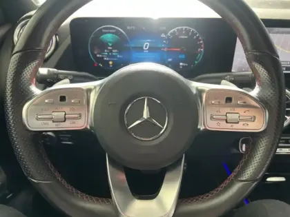 Photo 15 Mercedes GLA 250 e AMG Line