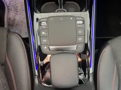 Photo 21 Mercedes GLA 250 e AMG Line