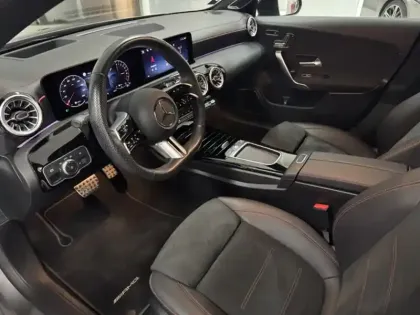 Photo 8 Mercedes CLA  250 e Hybrid EQ Coupé AMG 