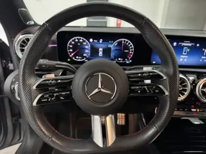 Photo 9 Mercedes CLA  250 e Hybrid EQ Coupé AMG 