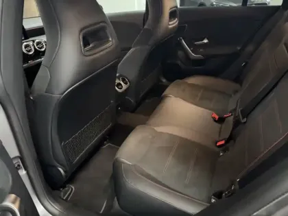 Photo 18 Mercedes CLA  250 e Hybrid EQ Coupé AMG 