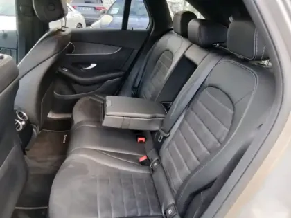 Photo 27 Mercedes Classe GLC GLC 220 d 4MATIC SUV AMG Line