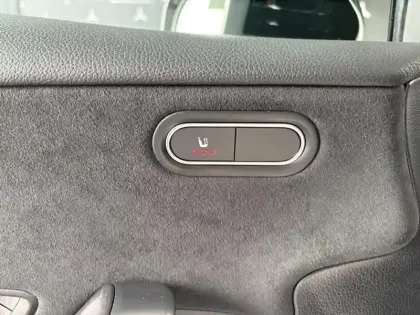 Photo 13 Mercedes Classe A 250 e AMG Line