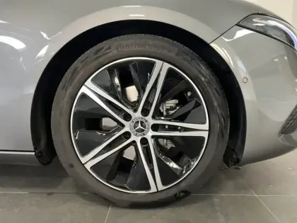 Photo 8 Mercedes Classe A 180 d Progressive Line