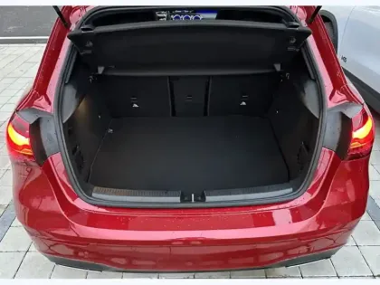 Photo 9 Mercedes Classe A A 220 d Berline Compacte