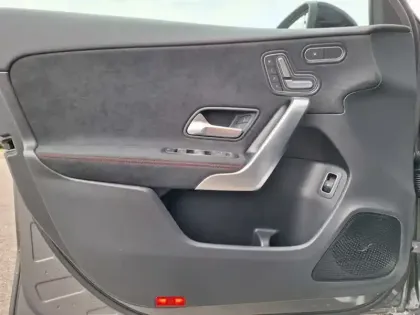 Photo 25 Mercedes Classe A Gén. IV (W177) Ph2 Star Edition 5