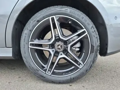 Photo 8 Mercedes Classe A 250 e Hybrid EQ Star Edition