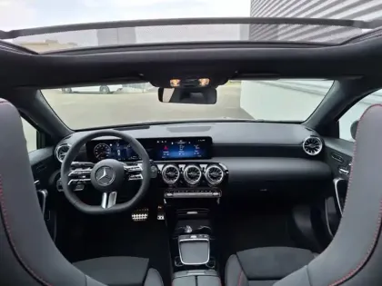 Photo 10 Mercedes Classe A 250 e Hybrid EQ Star Edition