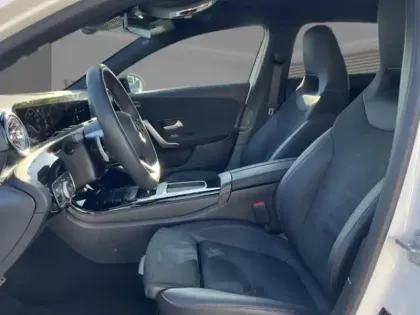 Photo 19 Mercedes Classe A Gén. IV (W177) Ph2 AMG Line 5