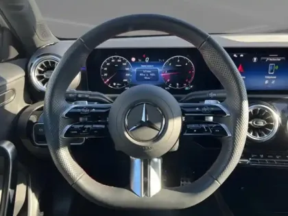 Photo 9 Mercedes Classe A Gén. IV (W177) Ph2 AMG Line 5