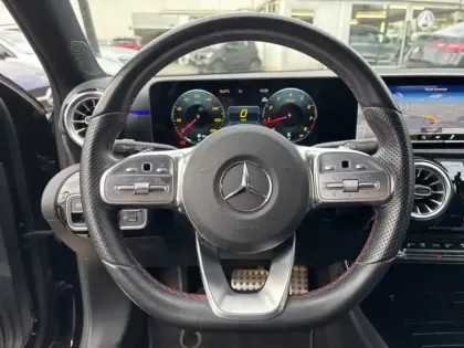 Photo 13 Mercedes Classe A 200 AMG Line