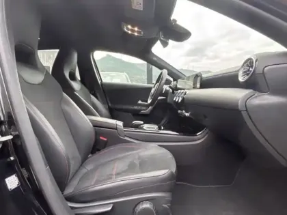 Photo 19 Mercedes Classe A 200 AMG Line