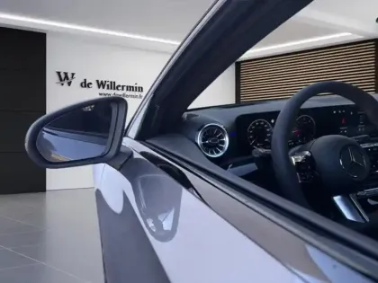 Photo 18 Mercedes Classe A 200 d Star Edition