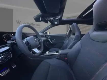 Photo 7 Mercedes Classe A 200 d Star Edition