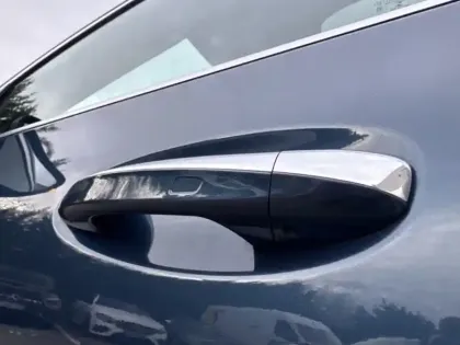 Photo 15 Mercedes GLA 250 e Progressive Line