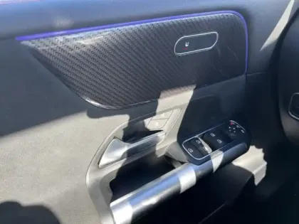 Photo 12 Mercedes Classe B 200 d AMG Line