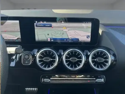 Photo 6 Mercedes Classe B 200 d AMG Line