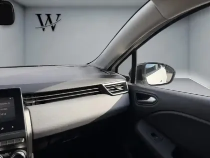 Photo 19 Mitsubishi Colt Gén. VIII Ph1 Business 5