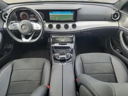 Photo 37 Mercedes Classe E Gén. V (W213) Ph1 Sportline 4