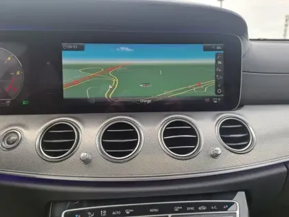 Photo 38 Mercedes Classe E Gén. V (W213) Ph1 Sportline 4