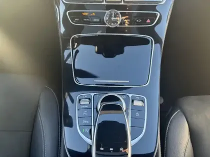 Photo 18 Mercedes Classe E E 220 d Berline Sportline