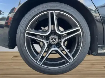 Photo 17 Mercedes Classe A 200 d AMG Line