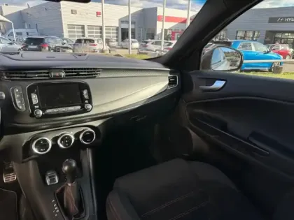 Photo 16 Alfa Romeo Giulietta Sport