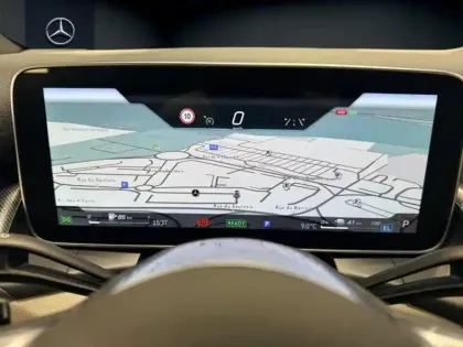 Photo 26 Mercedes Classe GLC 300 e Hybrid EQ 4MATIC Avantga