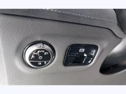 Photo Mercedes Eqe Eqe 350 4matic Suv Amg Line