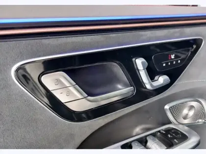 Photo 25 Mercedes EQE Gén. I Ph1 AMG Line 5