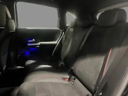 Photo 11 Mercedes Classe B 200 d AMG Line