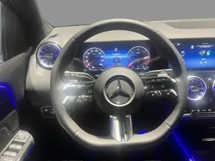 Photo 20 Mercedes Classe B 200 d AMG Line