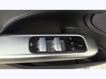 Photo 15 Mercedes Classe C 200 d Avantgarde Line