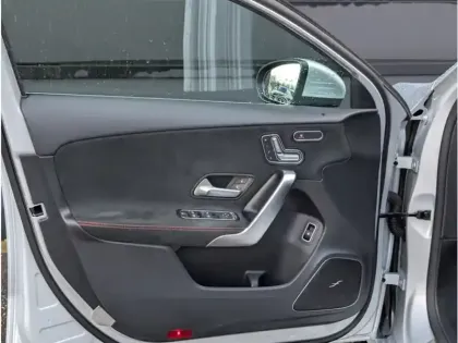 Photo 16 Mercedes Classe A Gén. IV (W177) Ph2 AMG Line 5