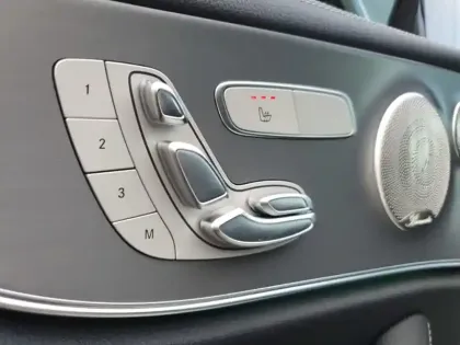 Photo 20 Mercedes CLA Gén. III (C238) Ph2 AMG Line 2