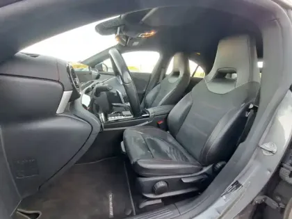 Photo 12 Mercedes CLA  200 Coupé AMG Line 