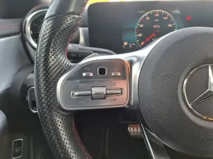 Photo 17 Mercedes CLA  200 Coupé AMG Line 