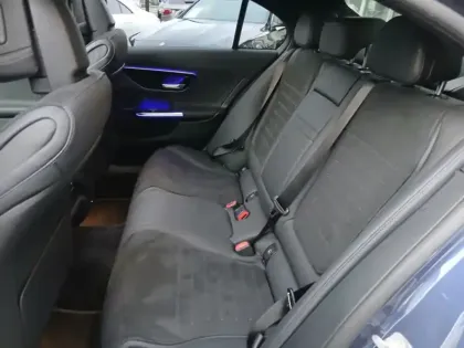 Photo 17 Mercedes Classe C  220 d Berline AMG Lin