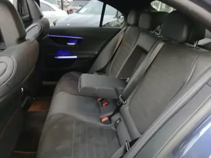 Photo 15 Mercedes Classe C  220 d Berline AMG Lin