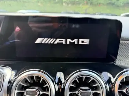 Photo 10 Mercedes GLB Mercedes-AMG  35 4MATIC