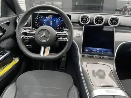 Photo 20 Mercedes Classe C Gén. V (W206) Ph1 AMG Line 4