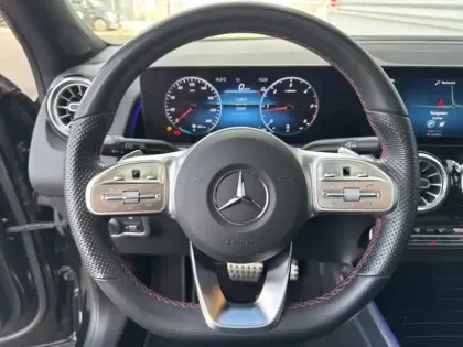 Photo 20 Mercedes GLB 200 d AMG Line