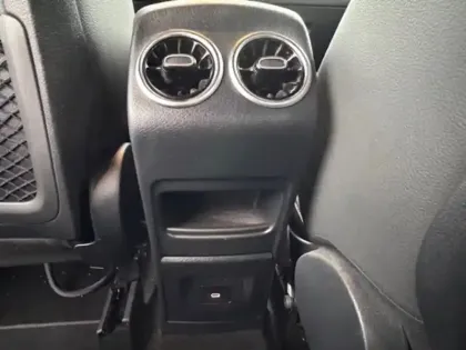 Photo 23 Mercedes Classe B 180 AMG Line