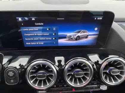 Photo 18 Mercedes Classe B 180 AMG Line