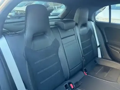 Photo 15 Mercedes Classe A 250 e Hybrid EQ AMG Exclusive 