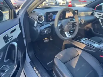 Photo 19 Mercedes Classe A 250 e Hybrid EQ AMG Exclusive 